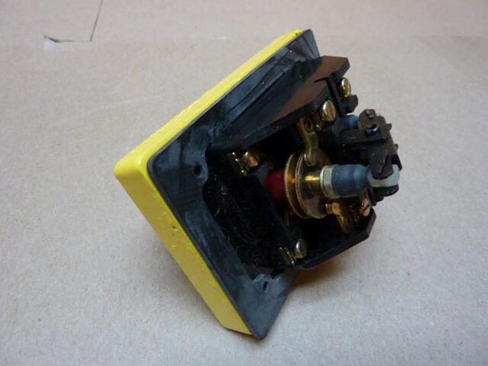 REES Push Button Double Plunger 01968-032 New in Box