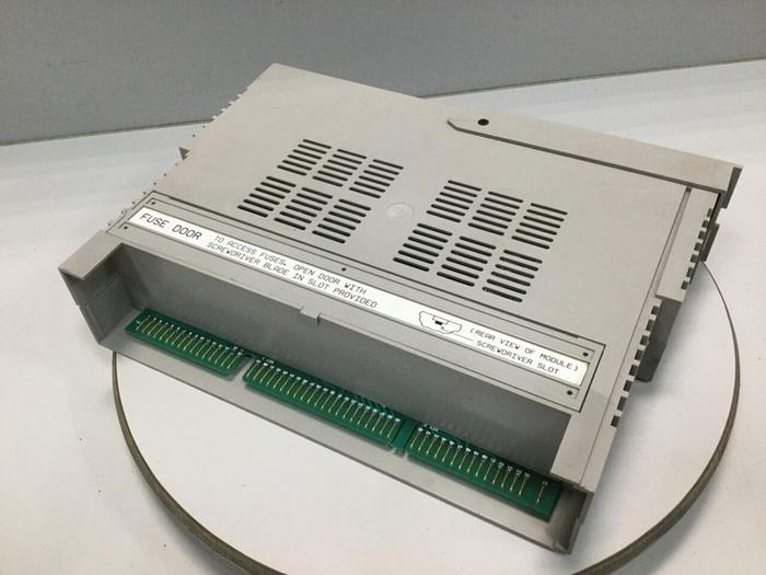 Used BARBER COLMAN Sequence Module 80CN-32001-101-0-00 Used