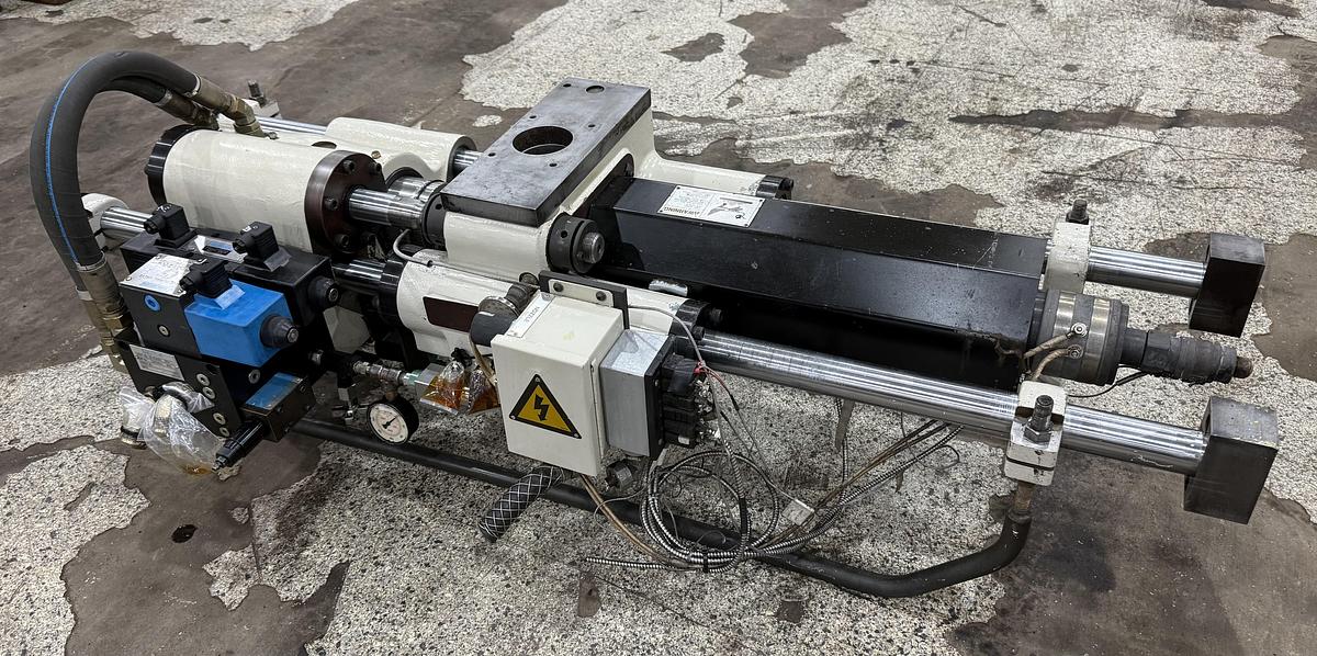 Used CINCINNATI MILACRON VST 85-6.04 INJECTION UNIT