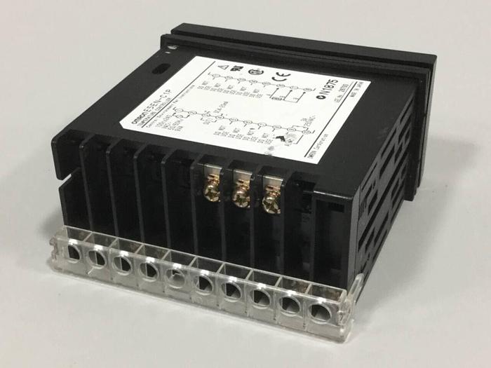 Used OMRON Temperature Controller E5EN-C1P #90989
