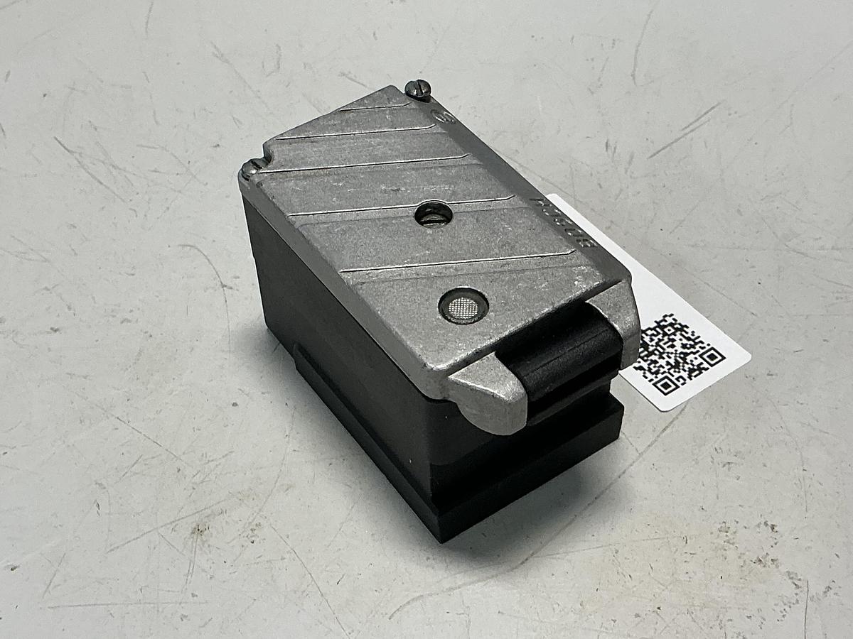 Used BOSCH 0 811 405 143