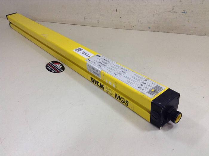 Used SICK OPTIC ELECTRONIC Light Curtain Sender MGSS75-12 #74544