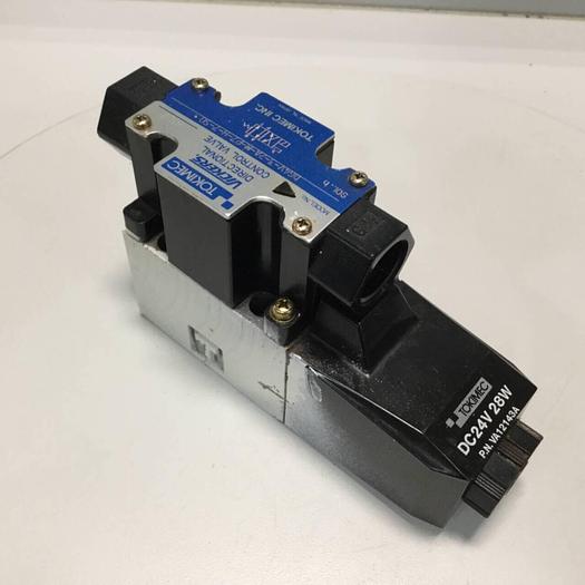 Used VICKERS Directional Control Valve DG4V32AMP7H750 #95494