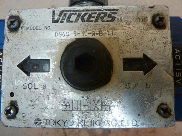 Used VICKERS Valve DG4S-5-3C-W-B-11 #35126
