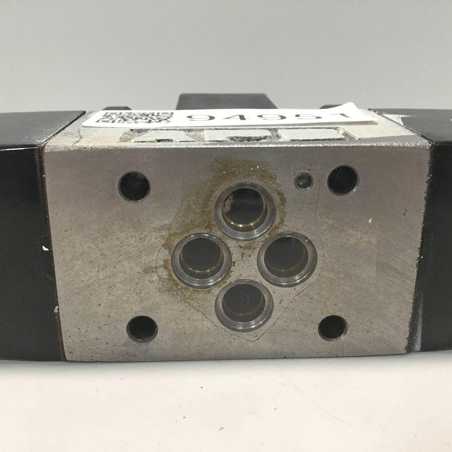Used VICKERS Directional Control Valve DG4V36CMP7H750 USED