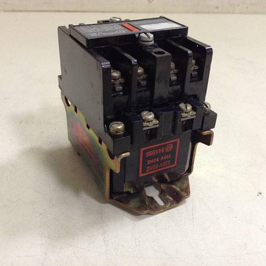 Used ALLEN BRADLEY AC Relay 700-N400A1 SER C #86431