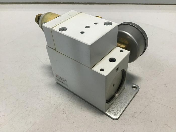 Used STAR Vacuum Generator VC1-102-0083-C #114618