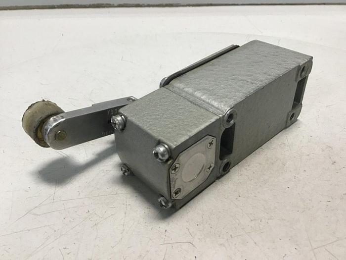 Used TELEMECANIQUE Lox-Switch C2JK05 #121756