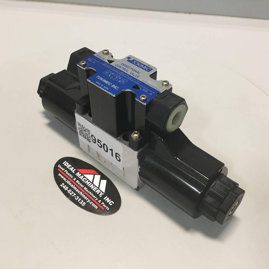 Used TOKIMEC Directional Control Valve DG4V-3-6C-M-P7-H-7-52 USED