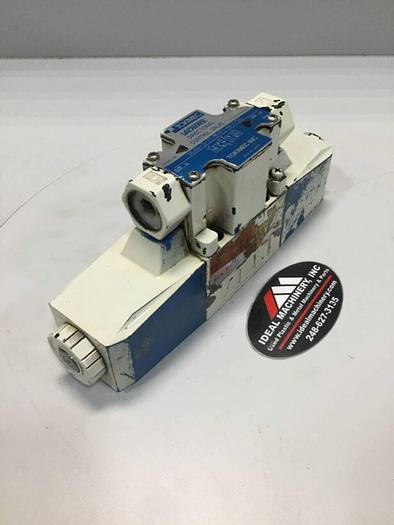 Used VICKERS Tokimec Directional Control Valve DG4V37CMP7H750 #96908