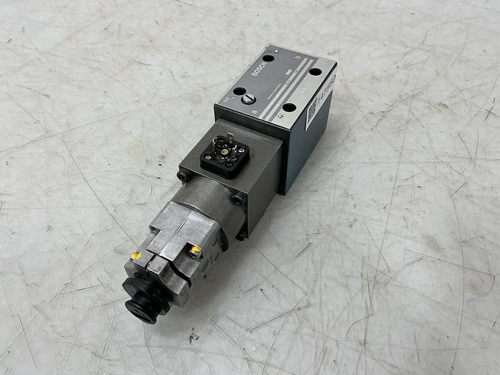 Used BOSCH 0 811 403 001