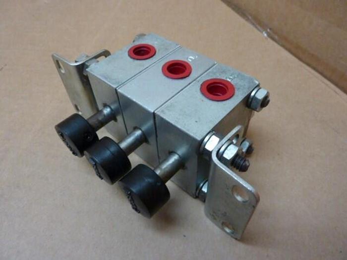 Used RACINE Valve FD6-STHA-1025-35 #21652