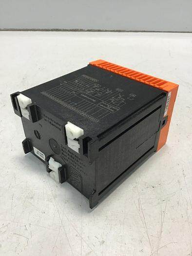 Used DOLD Safemaster Safety Relay B05988.61/324 USED