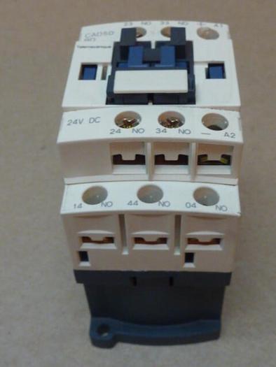 Used TELEMECANIQUE Contactor CAD50BD #31617