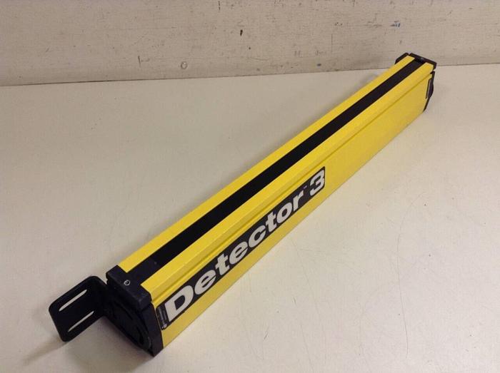 Used HONEYWELL Light Curtain Transmitter 3LC18-T #80312