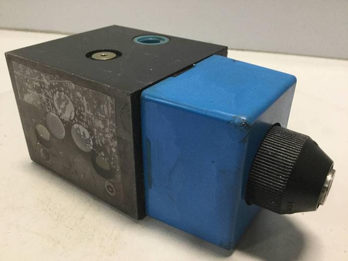 Used VICKERS Directional Valve 879249DG4S4012AB60 #99472
