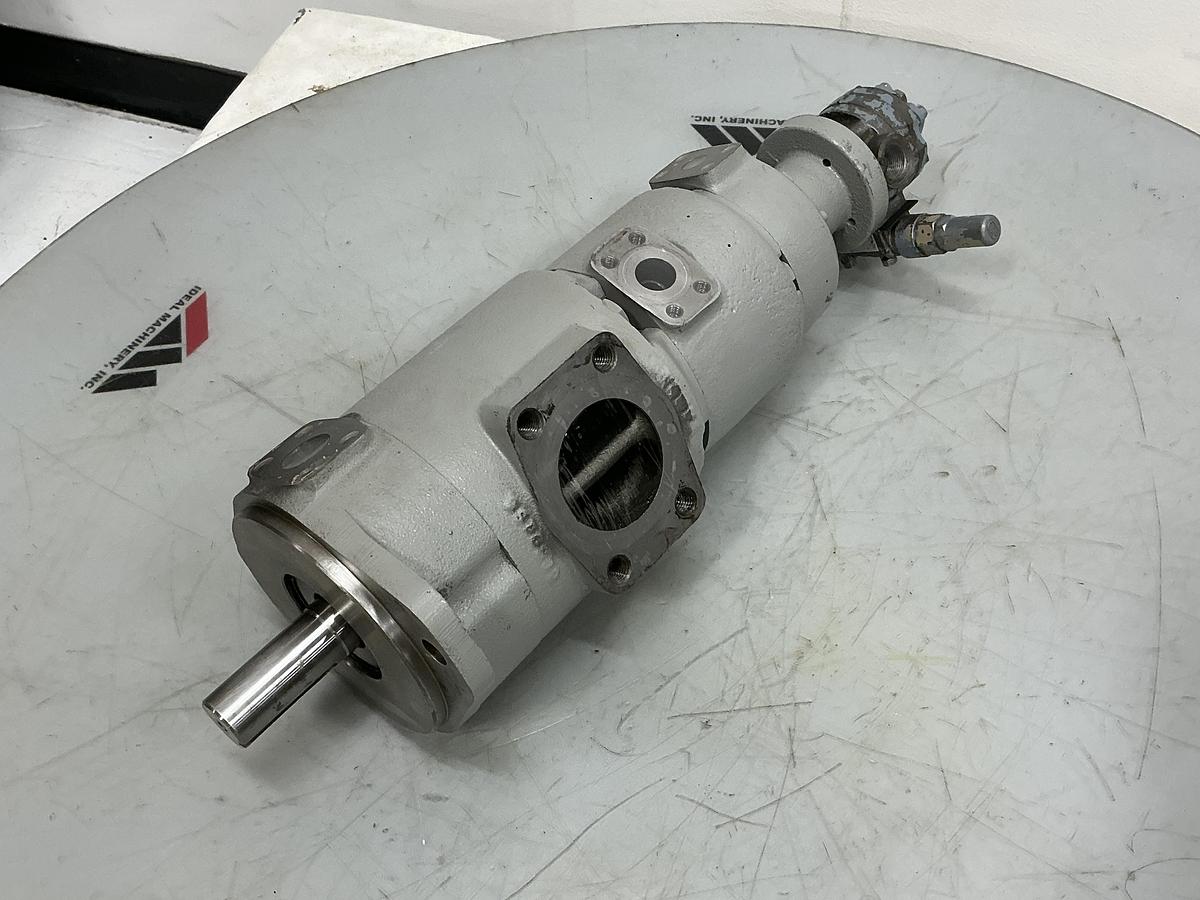 Used NOP T0P-206HBEM RVB-5-002 OIL PUMP USED #151735