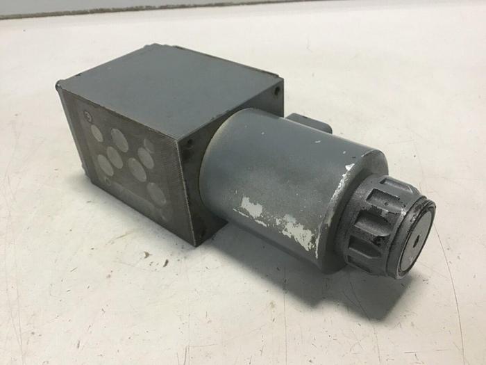 Used REXROTH Solenoid Directional Valve 5-4 WE 10 D32/CG24N9K4/A10 Used