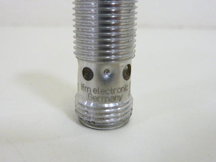 Used IFM Proximity Sensor IFS202 #45386