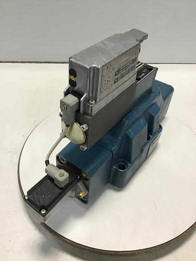 Used BOSCH Servo Valve 0 811 404 434 Used #145658