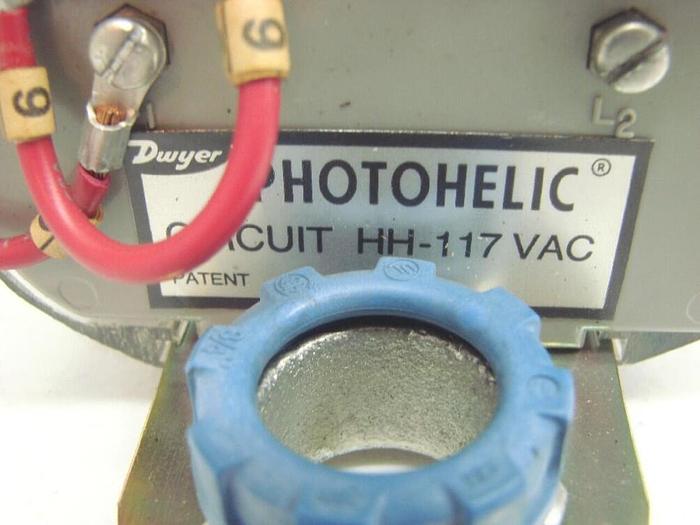 Used DWYER Photohelic Pressure Gauge 3001C #6738