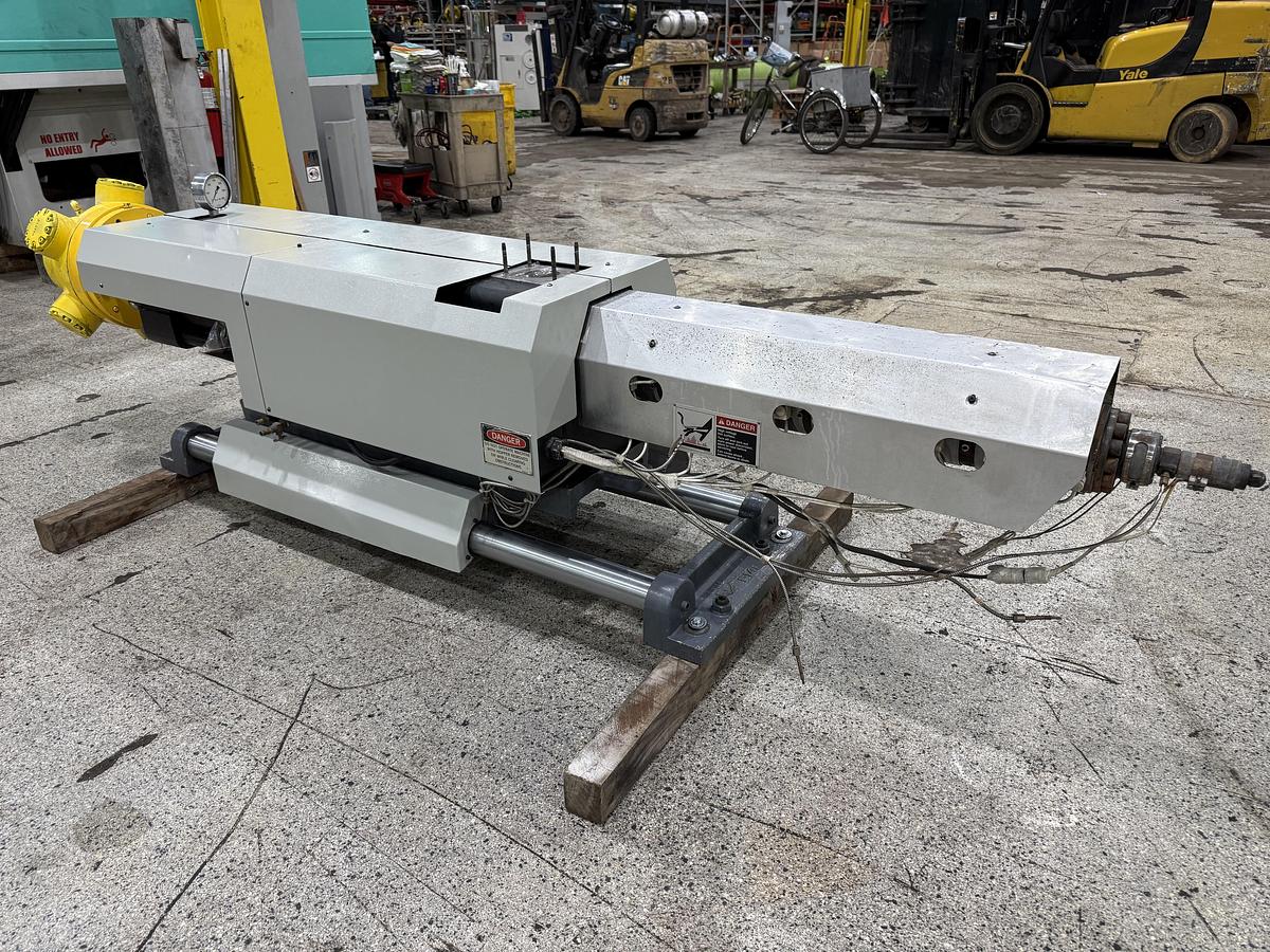 Used VAN DORN 230-RS-20F-VB-HT INJECTION UNIT