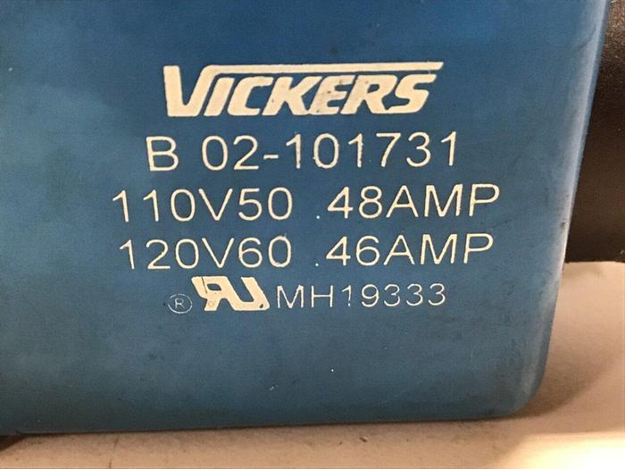 Used VICKERS Valve DG4V-3S-2C-M-FW-B5-60 #145621