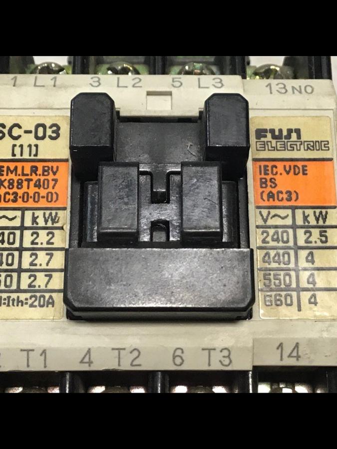 Used FUJI ELECTRIC Contactor SC-03 4NC0A0 Used