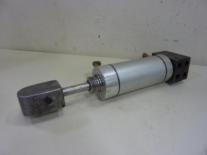 Used AMERICAN VALVE Pneumatic Actuator 2500DV-3.00-4 #58229