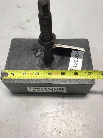 Used UNISORB Leveling Mount Pad 7 x 4 QUANTUM IM-61 #122702