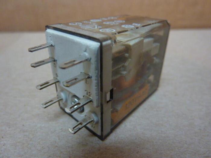 Used FINDER Relay 55.32 #31087