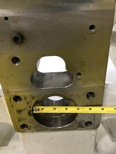 Used CINCINNATI MILACRON Rear Platen 5240010/JC19P343 Used