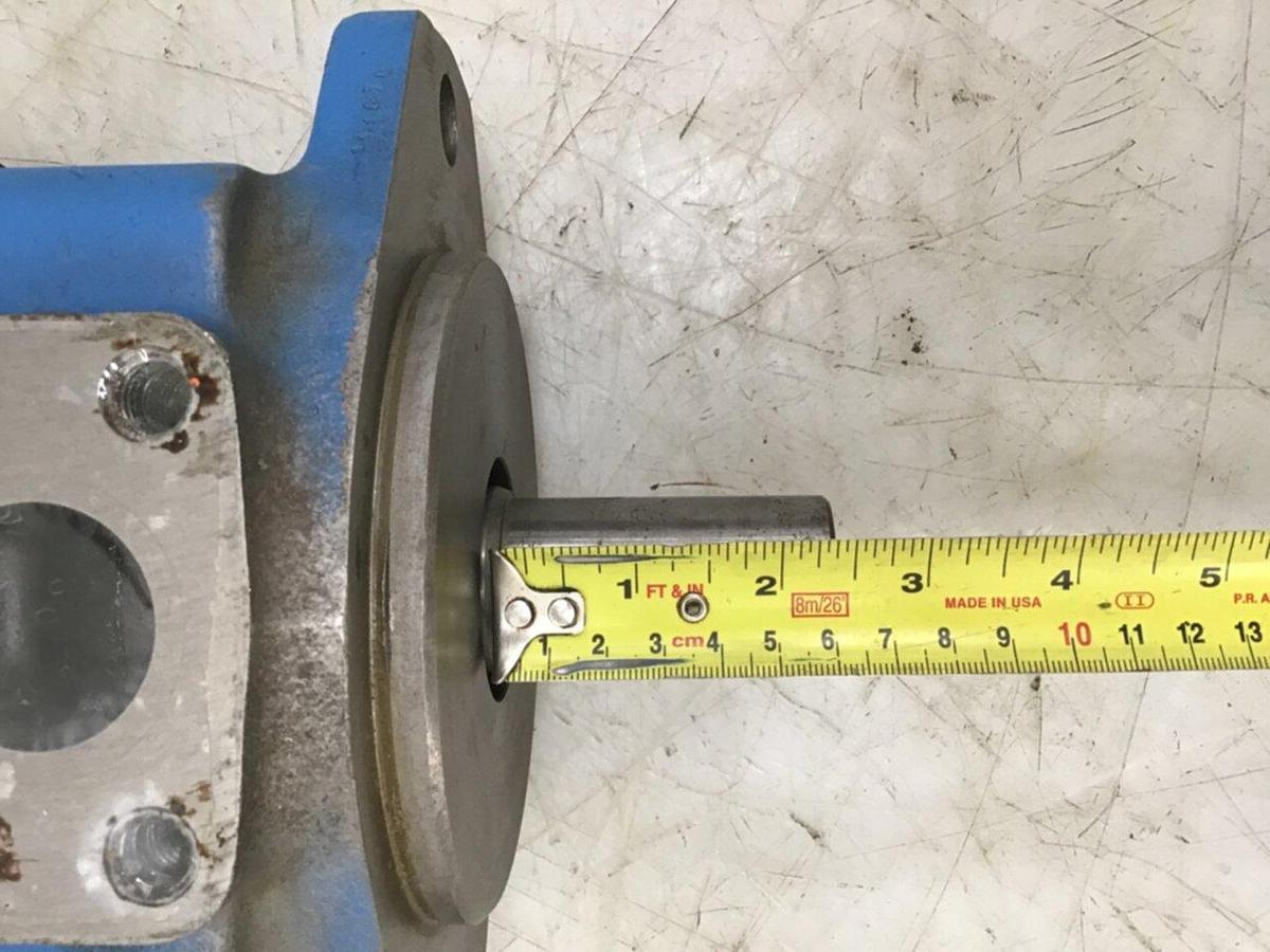 Used VICKERS Hydraulic Vane Pump 3520V25A8 #143940