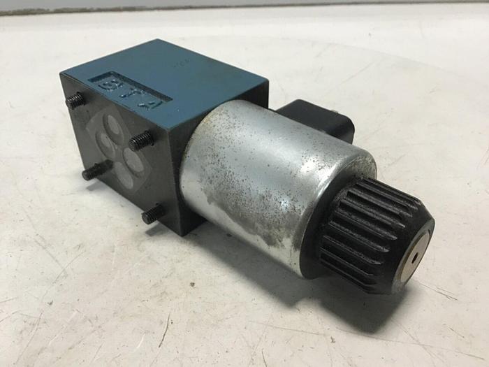 Used BOSCH Valve 0 810 091 266 #128964