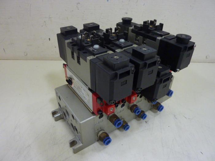 Used SMC Control Block w/ Valves VS7-6-FG-D-3Z #60103