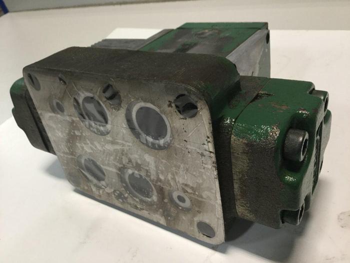 Used YUKEN Directional Valve DSHG-06-2B0-E-R115-35108 #102940