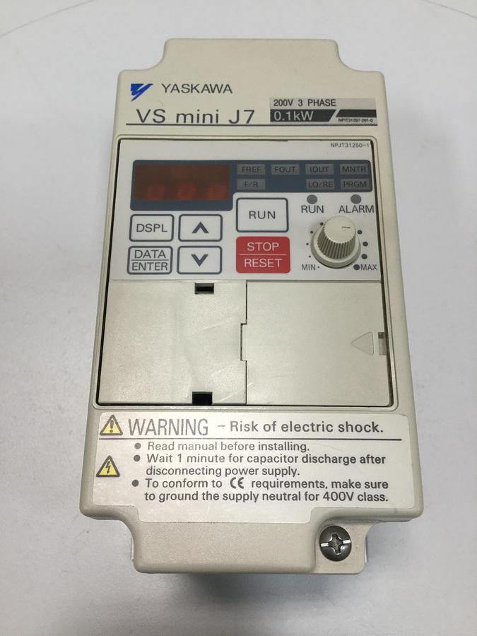Used YASKAWA VS Mini J7 Inverter CIMR-J7AA20P1 USED
