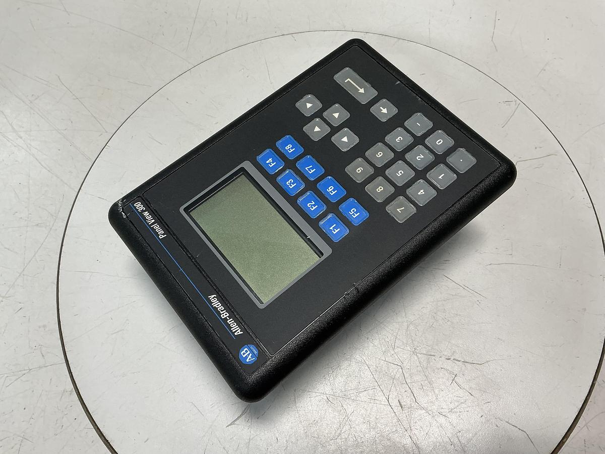 Used ALLEN BRADLEY 2711-K3A5L1