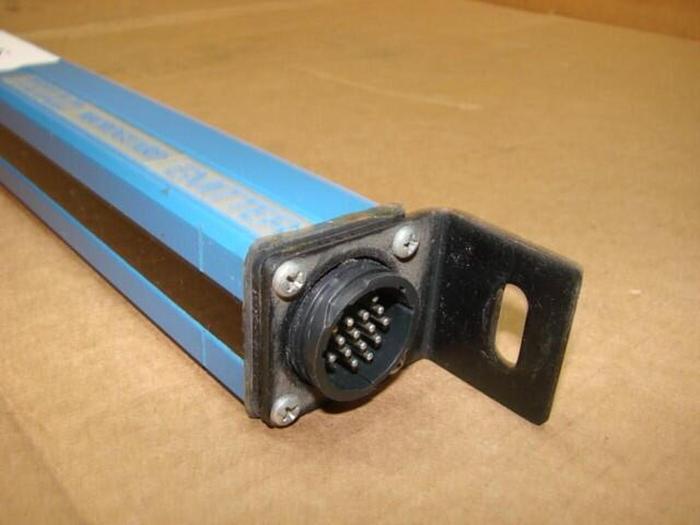 Used TRIAD CONTROLS INC Micro Guard Emitter MG-36-OF-20-E #21325