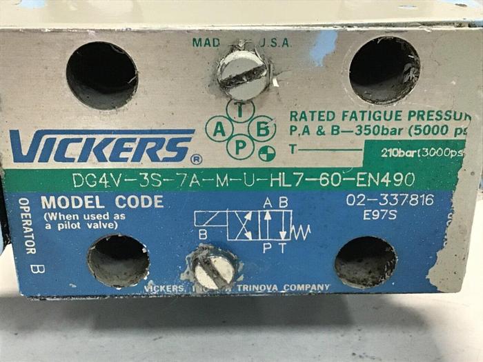 Used VICKERS Directional Valve DG4V3S7AMUHL760EN490 Used