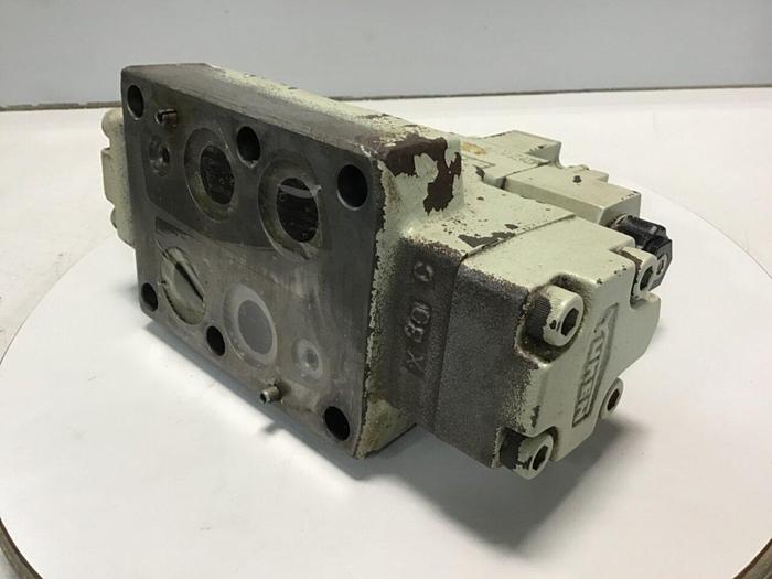 Used YUKEN Valve DSHG-06-3C12-ET-D24-5179 #144630