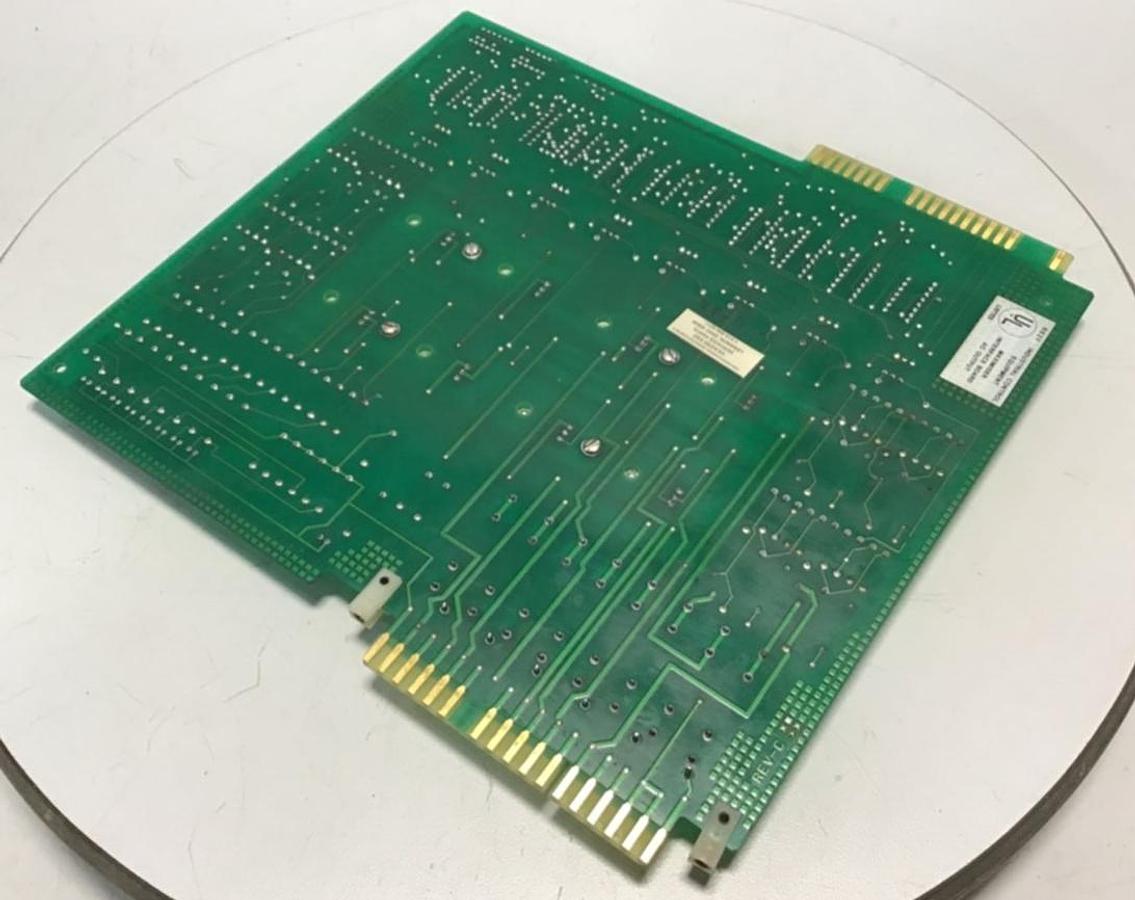 Used CINCINNATI MILACRON Output Board 3-531-3563A USED