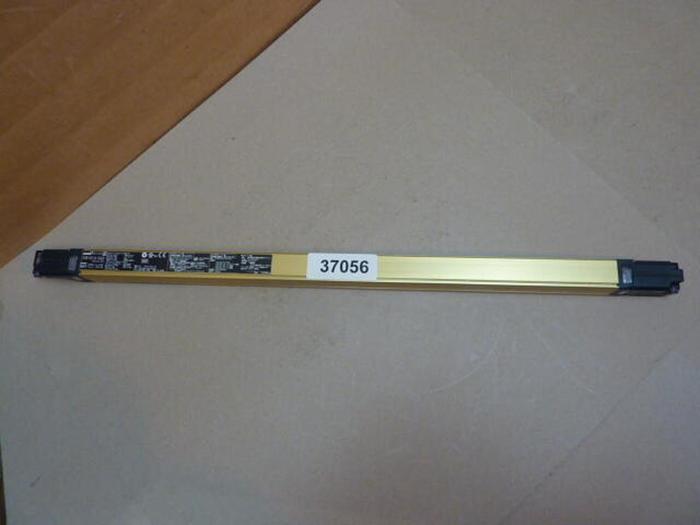 Used SUNX LTD Light Curtain Receiver SF4B-H32-01 DV2 #37056