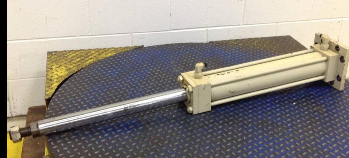 Used CINCINNATI MILACRON Injection Carriage Cylinder CYLINDER225 USED