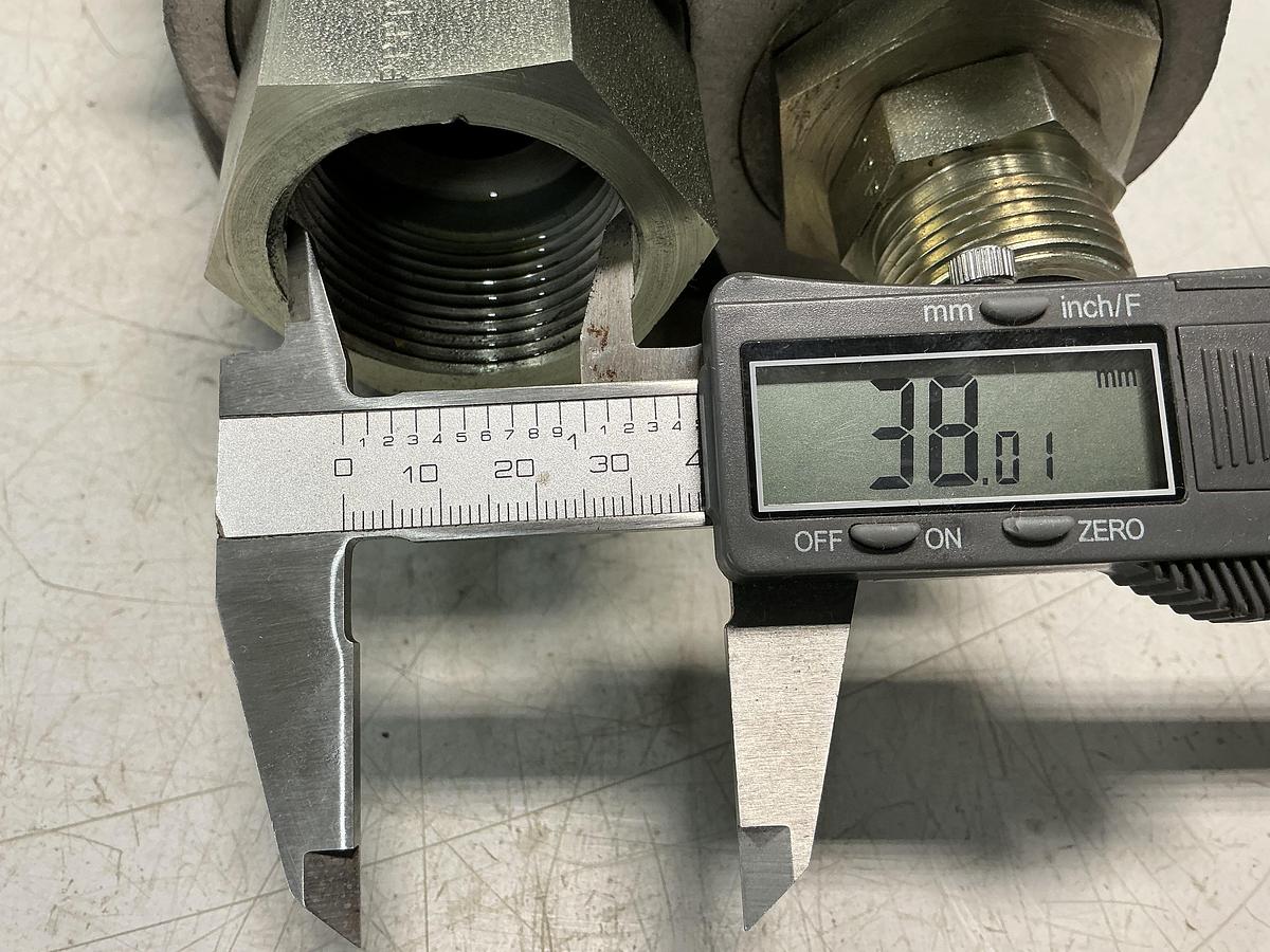 Used PARKER PVP2330R2VM20