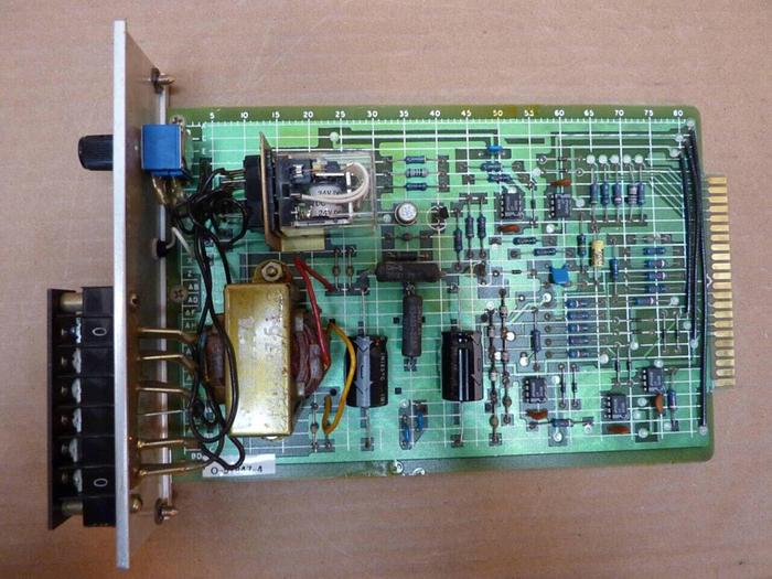 Used RELIANCE ELECTRIC Voltage Detect VLDE 0-51847-4 #23193