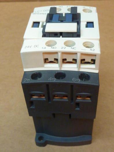 Used TELEMECANIQUE Contactor LC1D09BD #31698