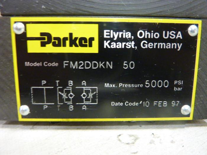 Used PARKER Valve D1VW1CNYCF56 #44588