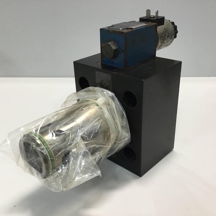 Used MOOG Valve CCE40A6RH1X06 #91433