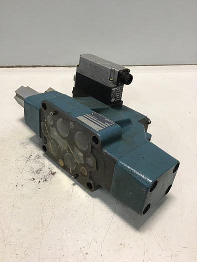 Used BOSCH Proportional Servo Valve 0 811 404 452 USED